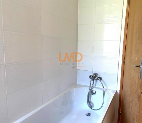 Maison avec terrain au calme