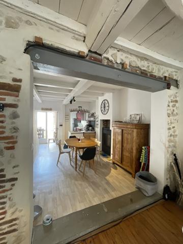 Maison
         7 pièces
        - 123 m² Exclusivité 219 000 €*