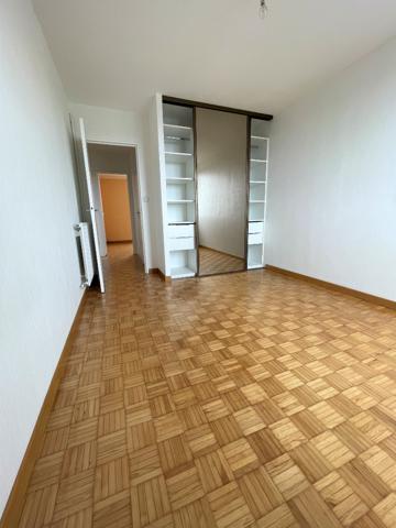A LOUER BREST APPARTEMENT T4 DOURJACQ PARFAIT ETAT