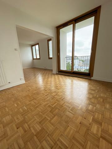 A LOUER BREST APPARTEMENT T4 DOURJACQ PARFAIT ETAT
