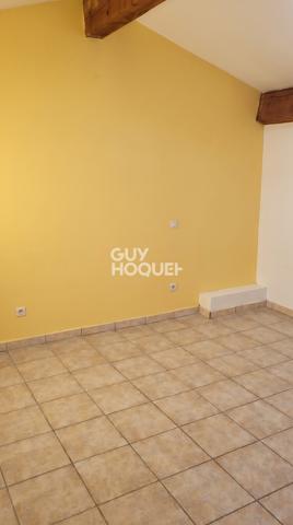 Immeuble à louer de 393 m²