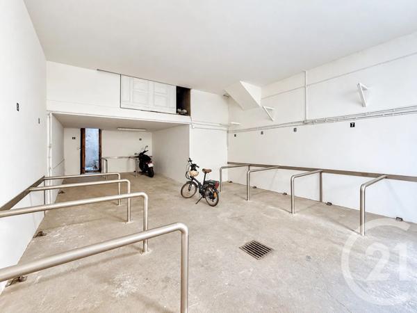 Appartement Local à vendre  1 pièce - 54 m 2   MARSEILLE  - 13001