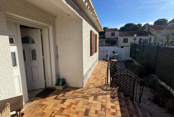 66750 - SAINT-CYPRIEN VILLAGE - Idéalement située maison 4 faces - 5 pièces 116M2 - 3 chambres