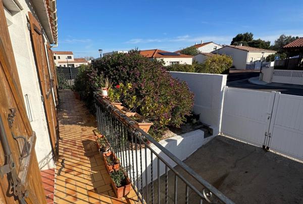 66750 - SAINT-CYPRIEN VILLAGE - Idéalement située maison 4 faces - 5 pièces 116M2 - 3 chambres