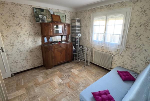 66750 - SAINT-CYPRIEN VILLAGE - Idéalement située maison 4 faces - 5 pièces 116M2 - 3 chambres