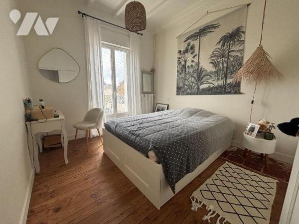 NOUVEAUTE ! Etude Trente-Cinq Notaires 

RARE A LA VENTE ! 

Au coeur de Rochebonne, au pie...