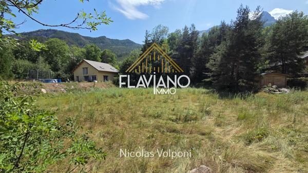 Terrain 1570 m2 Uvernet-Fours (04400)