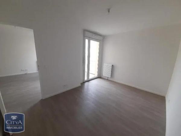 Appartement à louer 2 pièces 41.01m² Melun (77000)