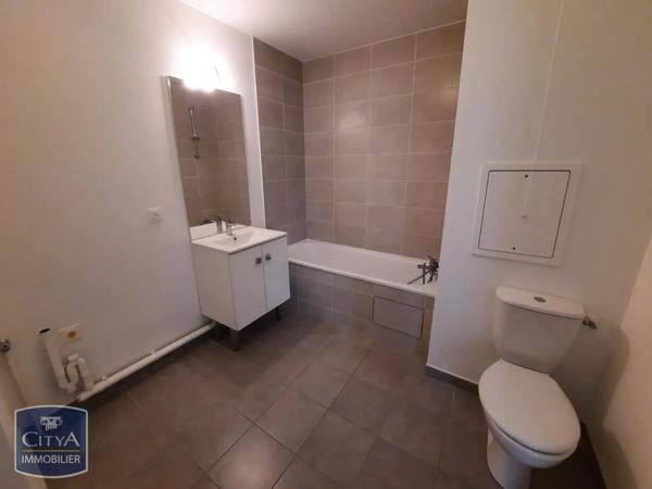 Appartement à louer 2 pièces 41.01m² Melun (77000)