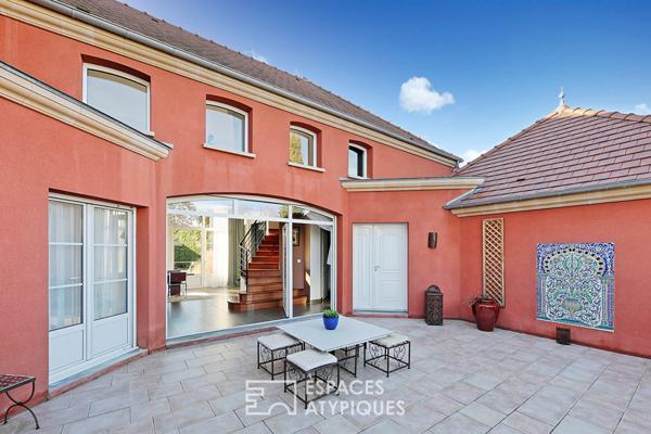 Villa d’architecte rouge brique au coeur de Marne la Vallée