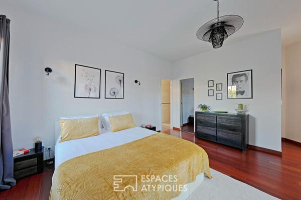 Villa d’architecte rouge brique au coeur de Marne la Vallée