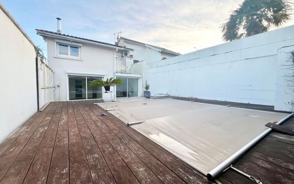 Maison à louer    4 pièces •  Bruges