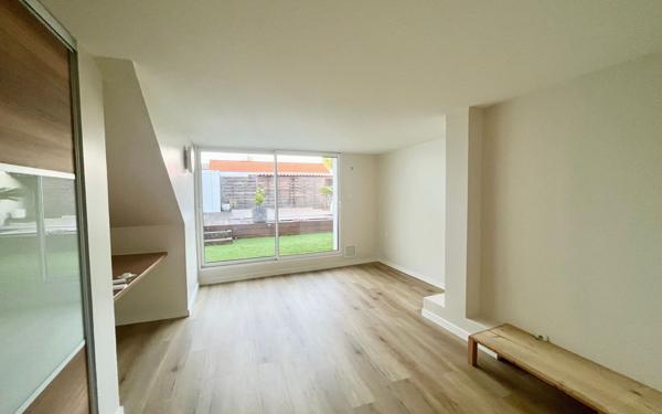 Maison à louer    4 pièces •  Bruges