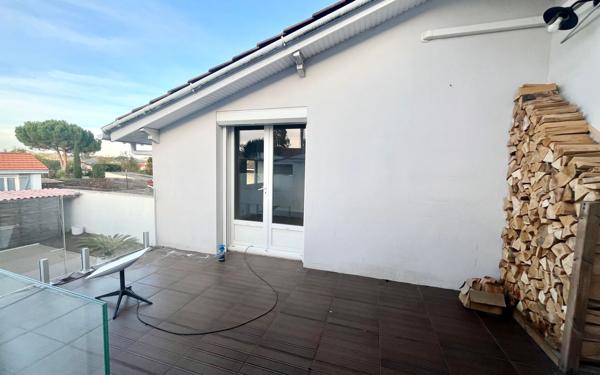 Maison à louer    4 pièces •  Bruges