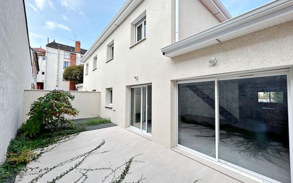 Maison à vendre    4 pièces •  Roanne