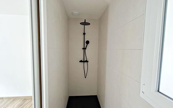 Maison à vendre    4 pièces •  Roanne