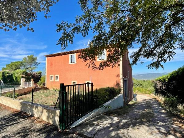 À vendre – Maison avec vue exceptionnelle à Roussillon