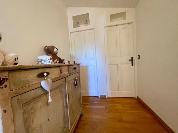 À vendre – Maison avec vue exceptionnelle à Roussillon