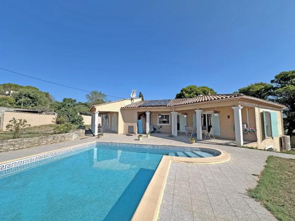 Villa plain pied, spacieuse, 4 chambres avec piscine et double garage