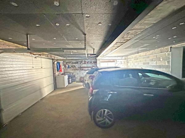 Villa plain pied, spacieuse, 4 chambres avec piscine et double garage