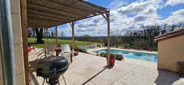 Maison de caractère, 182 m2habitables, vue panoramique, la Force proche Bergerac
