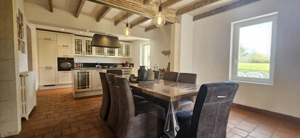 Maison de caractère, 182 m2habitables, vue panoramique, la Force proche Bergerac