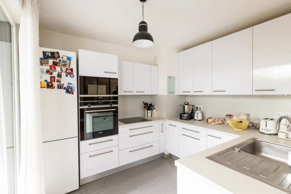 Appartement Paris 18e - RUE DU RUISSEAU / JULES JOFFRIN