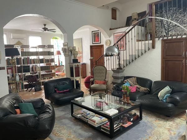 Appartement de 4 pièces  de 164 m² +jardin en vente à PERP