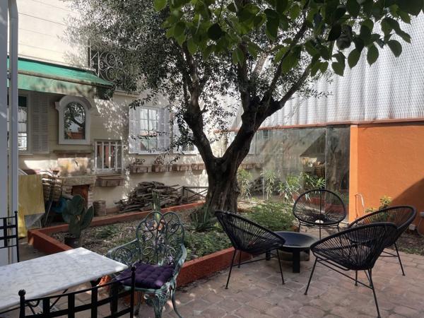 Appartement de 4 pièces  de 164 m² +jardin en vente à PERP