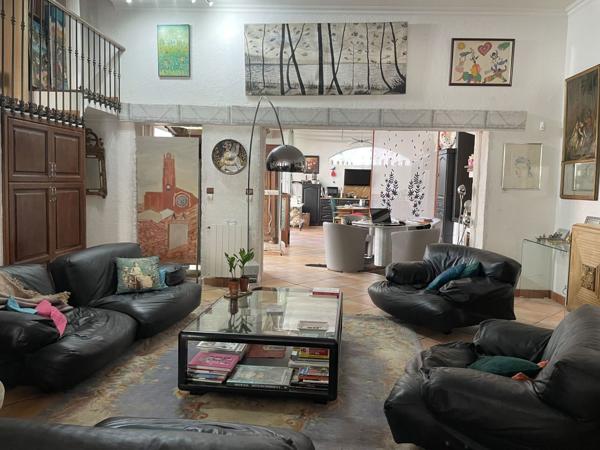 Appartement de 4 pièces  de 164 m² +jardin en vente à PERP