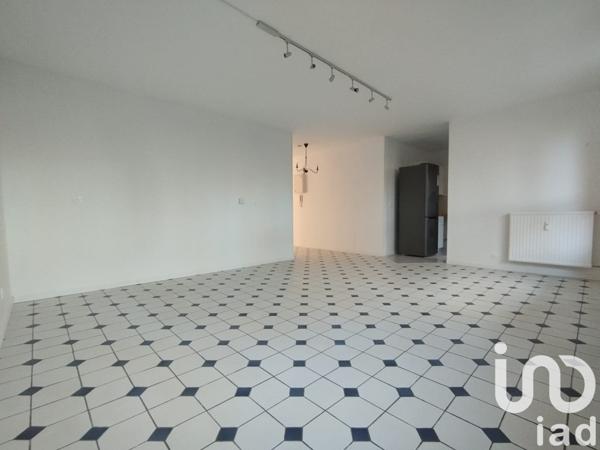 Appartement 3 pièces de 68 m² à Champs-sur-Marne (77420)