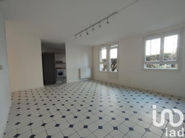 Appartement 3 pièces de 68 m² à Champs-sur-Marne (77420)