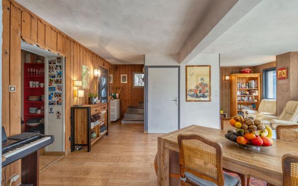 Maison à vendre    6 pièces •  Villard-de-Lans