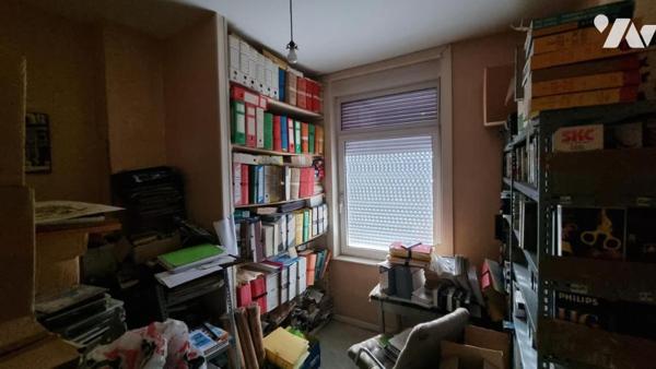 WATTRELOS place de la République Maison à rénover 3/4 chambres et cour