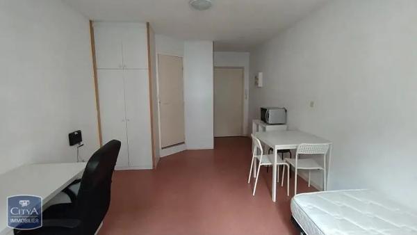 Appartement à louer 1 pièce 19.33m² Nîmes (30900)