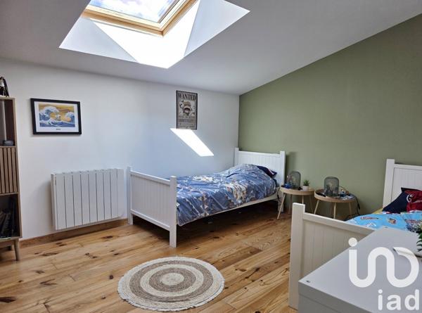 House for sale 4 rooms 133 m² Gond-Pontouvre