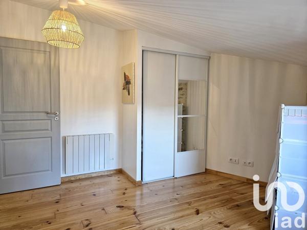 House for sale 4 rooms 133 m² Gond-Pontouvre