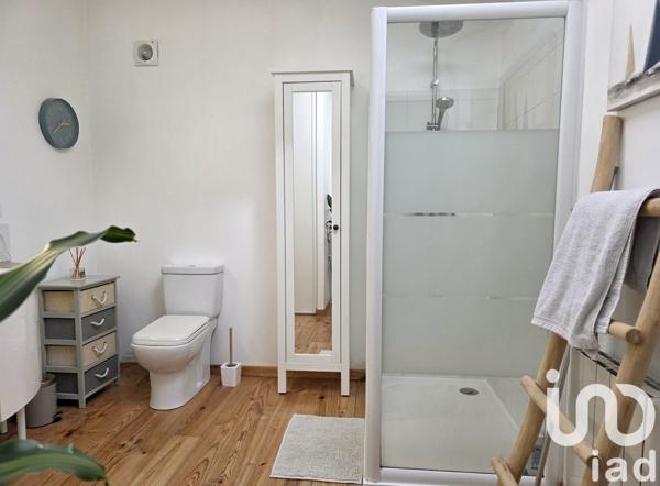 House for sale 4 rooms 133 m² Gond-Pontouvre