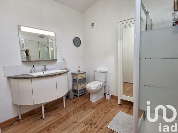 House for sale 4 rooms 133 m² Gond-Pontouvre