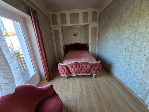 Maison à vendre 6 pièces SAINT SAVINIEN (17)