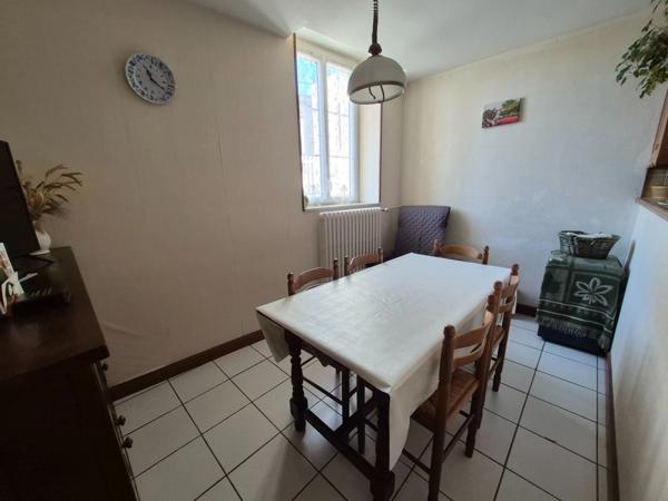 Maison à vendre 6 pièces SAINT SAVINIEN (17)