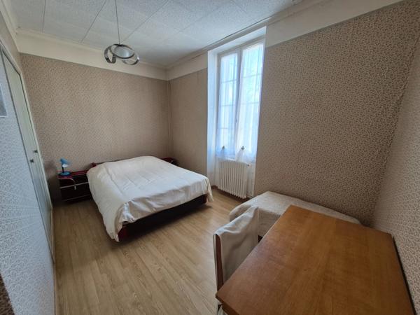 Maison à vendre 6 pièces SAINT SAVINIEN (17)