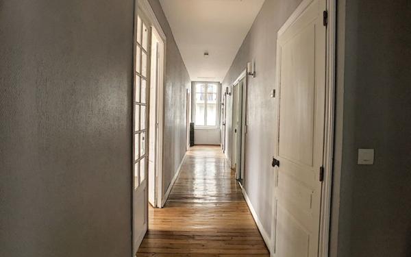 Appartement à louer    4 pièces •  Orléans