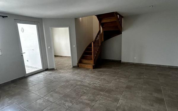 Appartement à vendre    5 pièces •  Fort-de-France