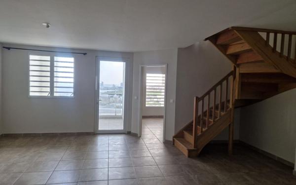 Appartement à vendre    5 pièces •  Fort-de-France