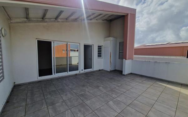 Appartement à vendre    5 pièces •  Fort-de-France