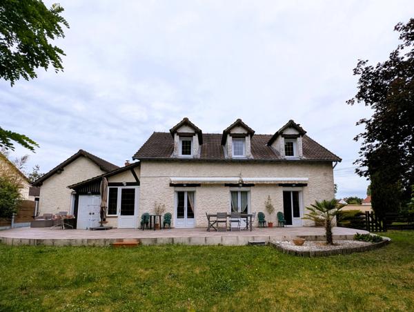 Maison familiale avec jardin à CHECY (45)