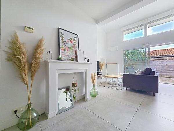 Maison de 2011 - 2 chambres - Garage