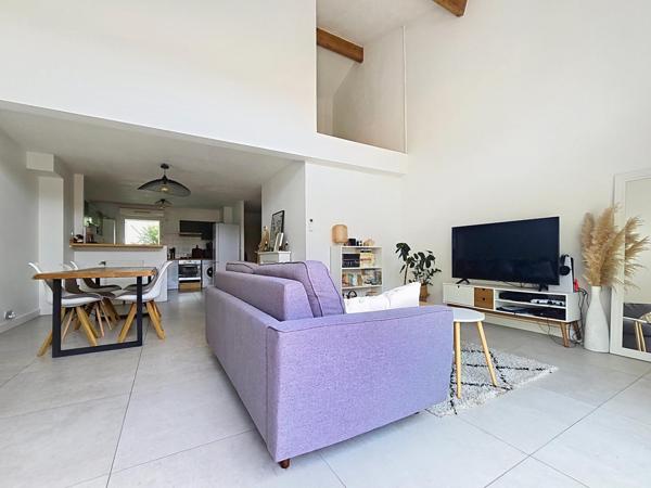 Maison de 2011 - 2 chambres - Garage