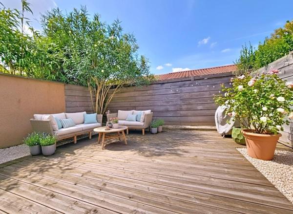 Maison de 2011 - 2 chambres - Garage